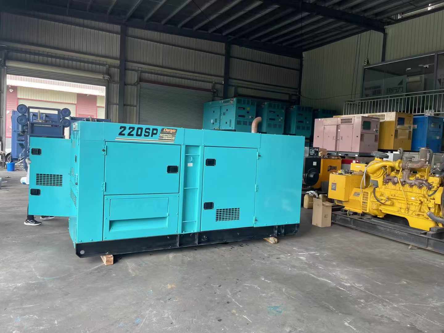安义800kW 柴油发电机的输出电流波动范围是多少？