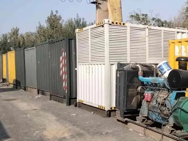 安义200KW柴油发电机机组每小时油耗是多少?